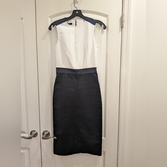 12. NWT JUDITH & CHARLES SASHA TWO TONE SLEEVELESS DRESS IN BLACK COMBO - Picture 8 of 10